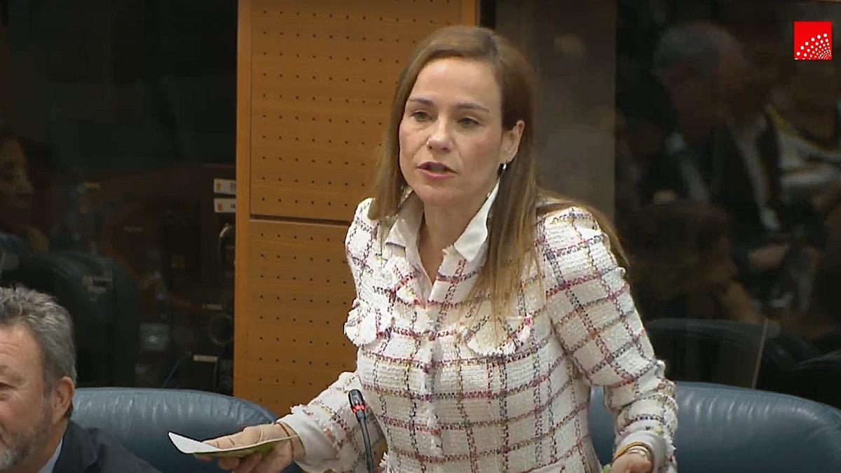 La portavoz de VOX cuestiona la política de ahorro que tiene la Comunidad de Madrid