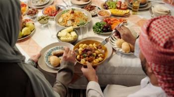 Para la formación "España no debe modificar sus costumbres"