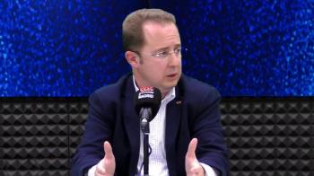 La formación asegura que esta propuesta hará que "prevalezcan criterios de seguridad y cohesión social" en los edificios públicos