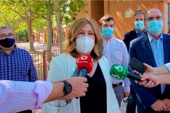 La alcaldesa, Natalia de Andrés, ha adelantado la medida durante la visita del portavoz del PSOE en la Asamblea, Ángel Gabilondo