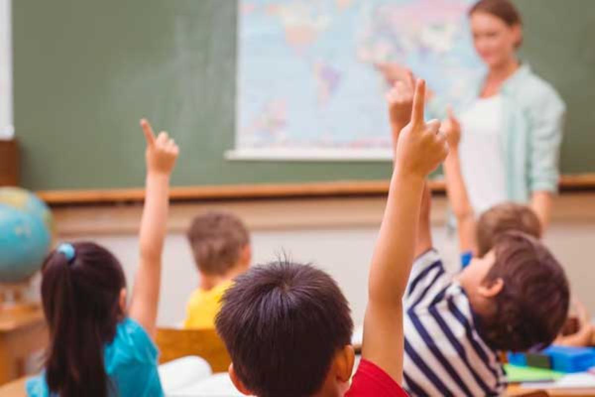 El Gobierno regional desembolsa más de 13 millones de euros para su compra y garantizar el cumplimiento de ratio por aula