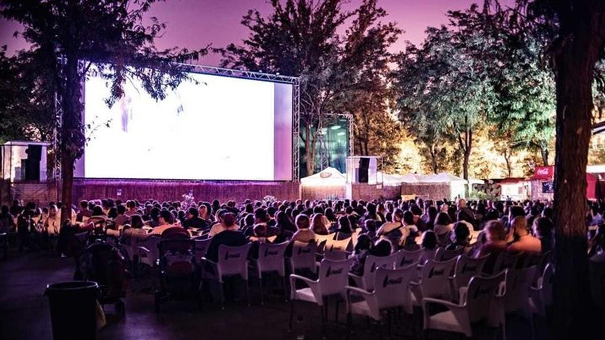 Vuelve el mejor cine al aire libre con la 38ª edición de Veranos de la Villa 