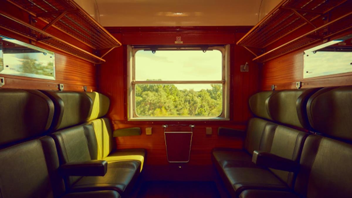 El 12 de marzo vuelve andar de nuevo este tren histórico que te lleva a conocer El Escorial, entre otros sitios