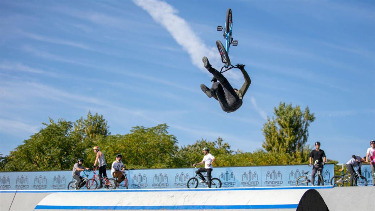 Esta mañana se ha dado el pistoletazo de salida de este certamen que fusiona deportes, música y arte urbano en Madrid Río-Matadero