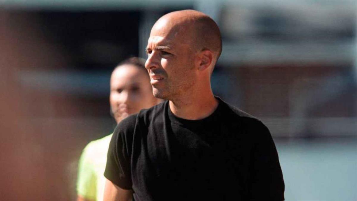 El técnico dirigirá su primer partido oficial el próximo sábado frente a la SD Eibar Femenino