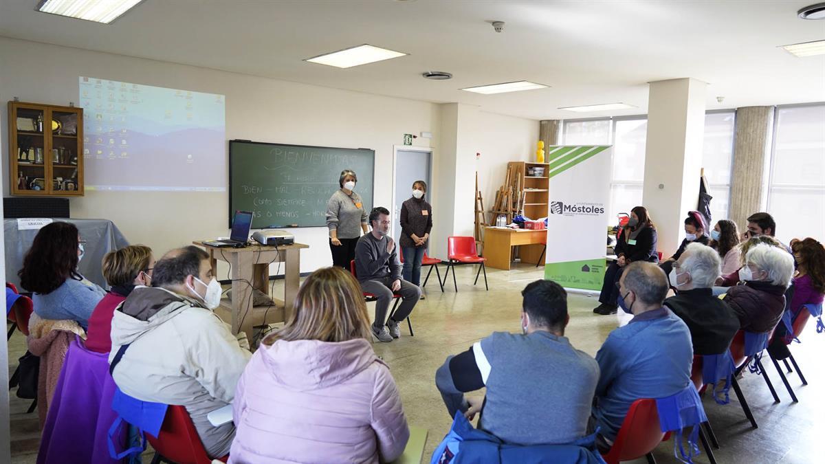 Busca promover el bienestar físico, social y mental de los ciudadanos