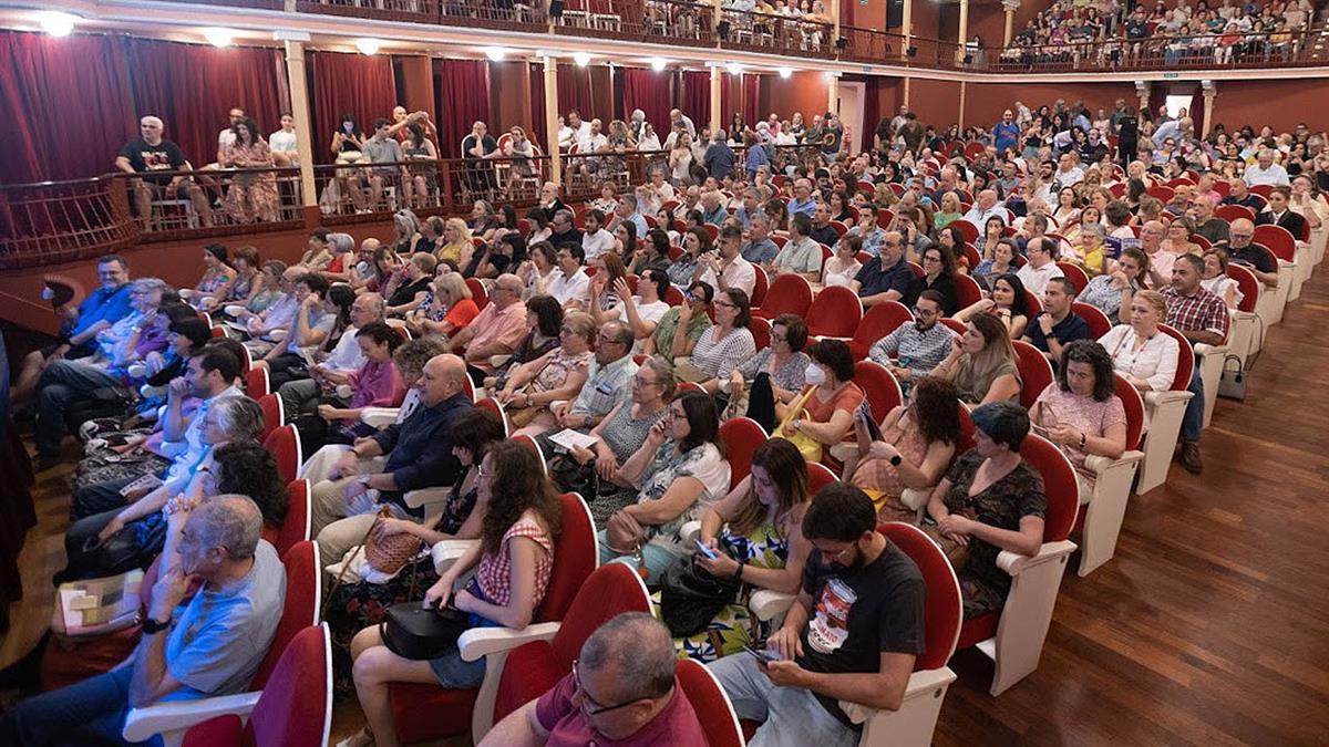 La ciudad echa el telón con alrededor de 8.500 espectadores 