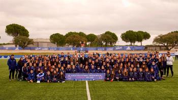 La Comunidad de Madrid ha rendido homenaje a las mujeres futbolistas