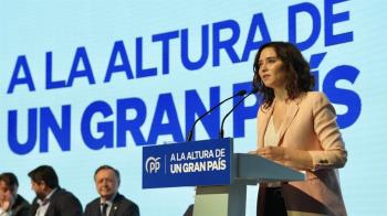 La Presidenta de la Comunidad respalda Núñez Feijoo en la XXV Interparlamentaria Popular