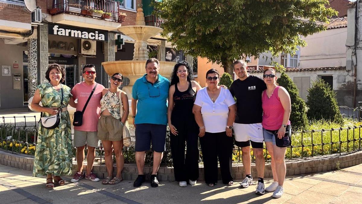 Los ganadores pudieron emplear en los comercios locales participantes un cheque por valor de 100 euros