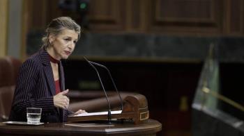 La vicepresidenta segunda del Gobierno asegura que “las mujeres no merecemos a Feijóo”