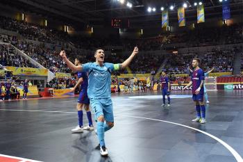 Carlos Ortiz guía al Movistar Inter a su tercera final de la UEFA Futsal Cup consecutiva 