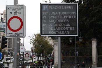 El consistorio activa 17 pantallas para informar sobre la disponibilidad de aparcamiento en tiempo real